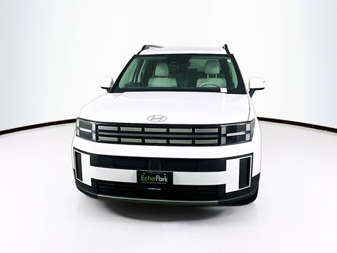 Used 2025 Hyundai Santa Fe SEL image 2