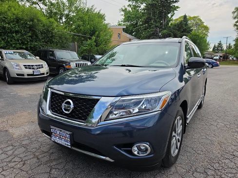 Used 2014 Nissan Pathfinder SL FWD image 1
