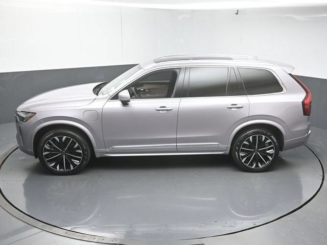 Certified 2026 Volvo XC90 T8 Core w/ Protection Package Premier AWD/4WD image 47