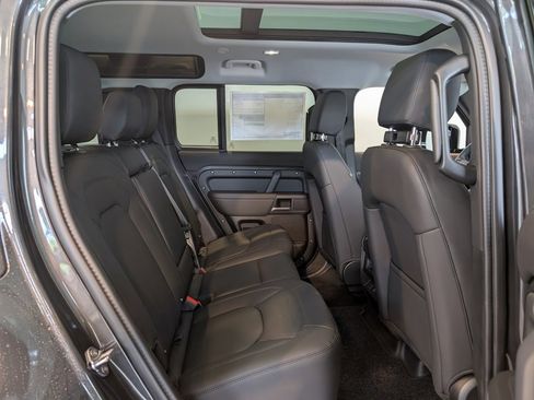 New 2025 Land Rover Defender 110 S image 29