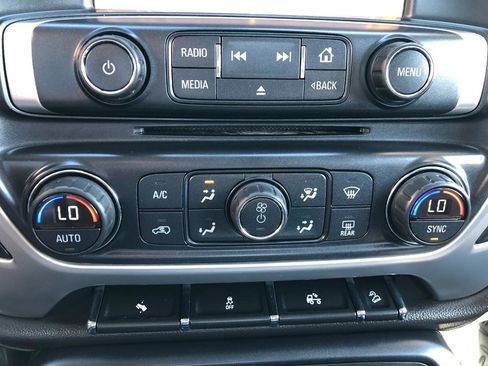 Used 2014 GMC Sierra 1500 SLT w/ Suspension Package, Off-Road image 27