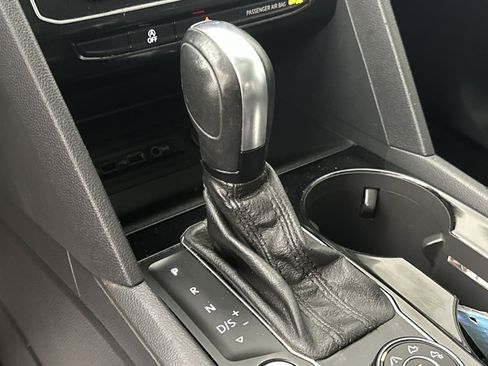 Used 2021 Volkswagen Atlas SEL Premium AWD/4WD image 19