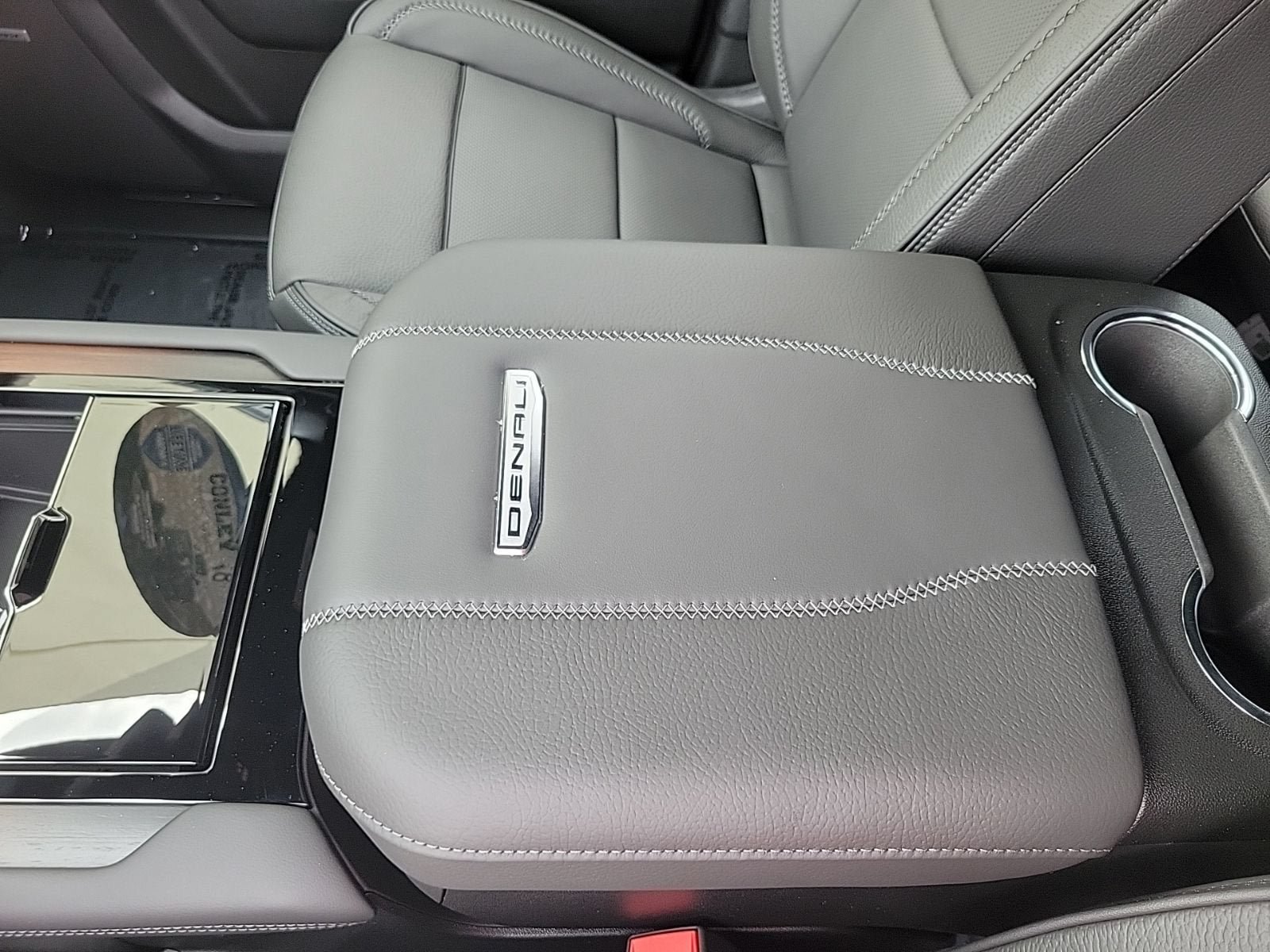 New 2026 GMC Yukon Denali RWD image 19