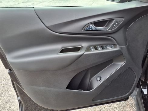 Used 2024 Chevrolet Equinox LT FWD image 51