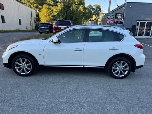 Used 2017 INFINITI QX50 AWD w/ Premium Plus Package image 8