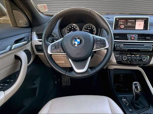 Used 2021 BMW X1 xDrive28i w/ Premium Package AWD/4WD image 8