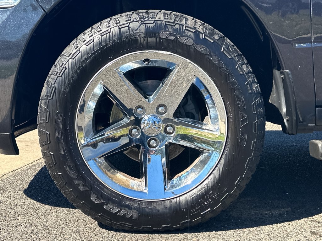 Used 2018 RAM 1500 Express w/ Express Value Package AWD/4WD image 9