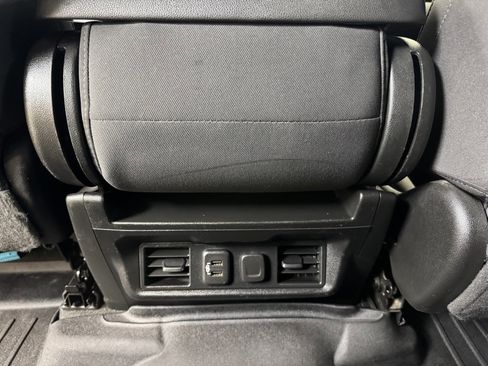 Used 2022 Chevrolet Silverado 2500 LT w/ Convenience Package image 18