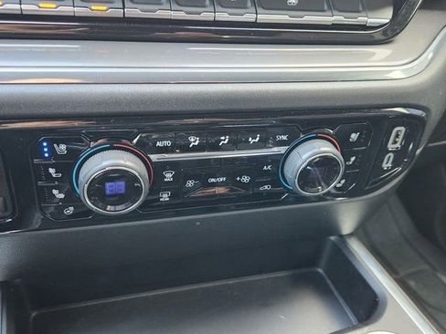 Used 2024 Chevrolet Silverado 1500 High Country image 22