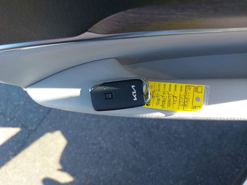 Used 2022 Kia Telluride EX w/ EX Premium Package image 37