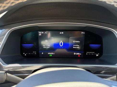 Used 2022 Volkswagen Tiguan SE image 11