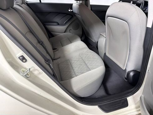 Used 2015 Kia Forte LX FWD image 15
