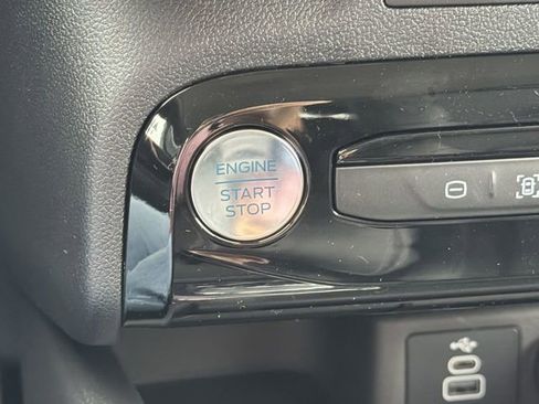 New 2026 Ford Escape SE FWD image 19