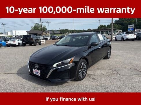 Used 2025 Nissan Altima 2.5 SV FWD image 5