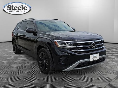 Used 2023 Volkswagen Atlas SE w/ Panoramic Sunroof Package AWD/4WD image 7