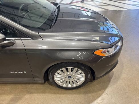 Used 2016 Ford Fusion SE image 40
