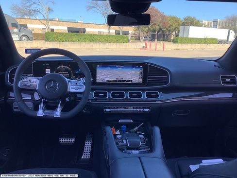Used 2022 Mercedes-Benz GLE 53 AMG 4MATIC image 10