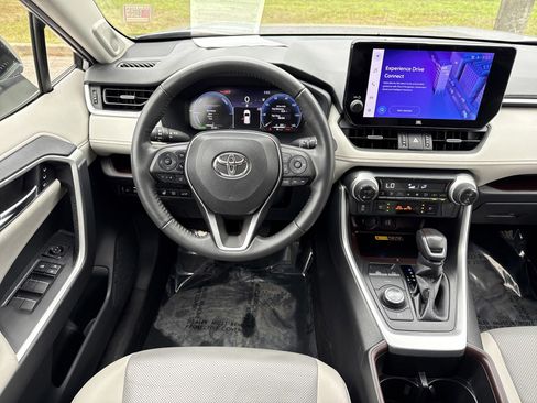 Used 2024 Toyota RAV4 Limited w/ Advanced Technology Package image 17