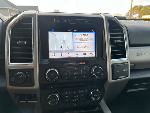 Used 2018 Ford F250 Lariat w/ Chrome Package image 16