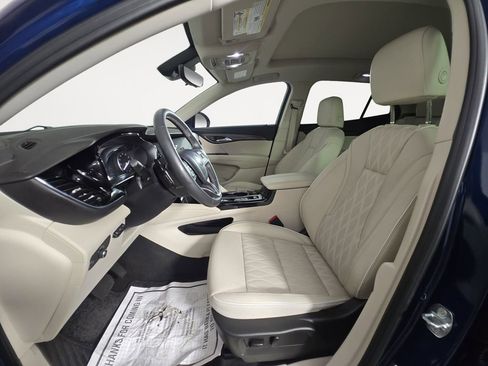 Certified 2023 Buick Envision Avenir AWD/4WD image 9