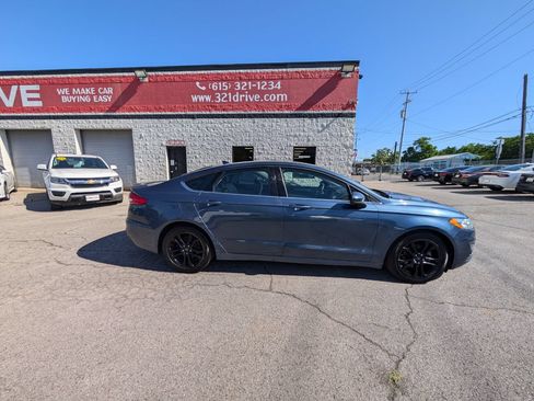 Used 2019 Ford Fusion SE w/ Equipment Group 151A FWD image 5