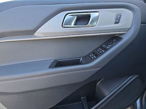New 2026 Ford Explorer Active image 14