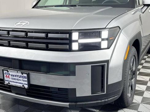 New 2026 Hyundai Santa Fe SE image 9