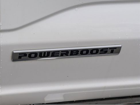 Used 2022 Ford F150 Lariat w/ Equipment Group 502A High image 32