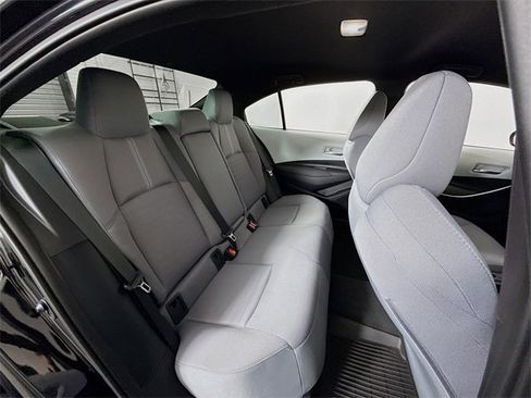 Certified 2025 Toyota Corolla SE image 27