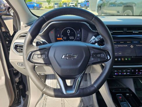 Used 2022 Chevrolet Bolt EUV Premier FWD image 24