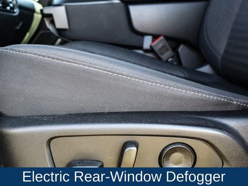 Used 2025 Chevrolet Silverado 1500 LT image 11