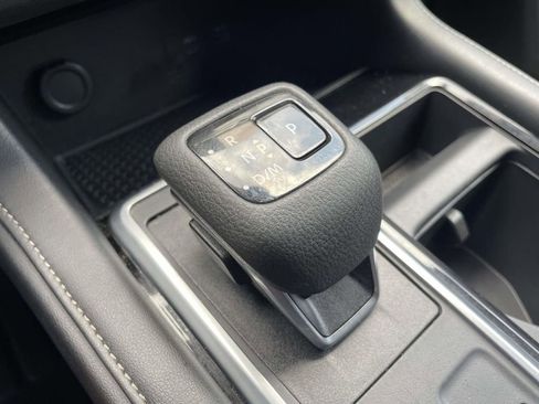 Used 2025 Nissan Pathfinder SV AWD/4WD image 26