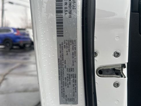 Used 2021 Jeep Cherokee Limited image 44