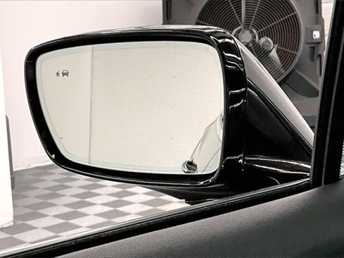 Used 2021 Buick Enclave Avenir image 36