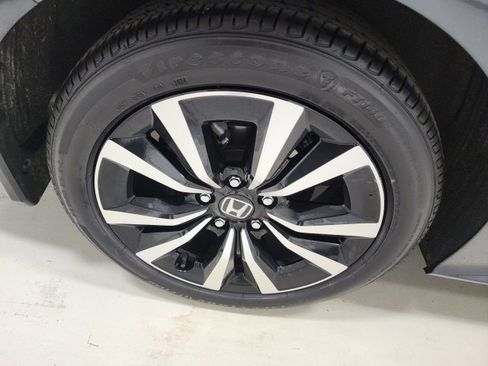 Certified 2024 Honda Civic EX image 13