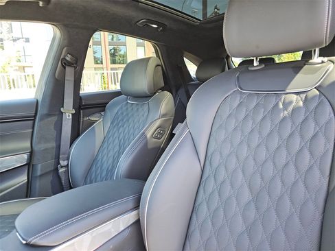 Used 2025 Genesis GV70 3.5T Sport w/ Sport Advanced Package image 24