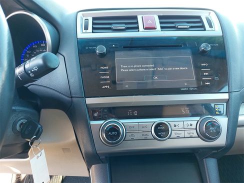 Used 2017 Subaru Outback 2.5i Premium image 16