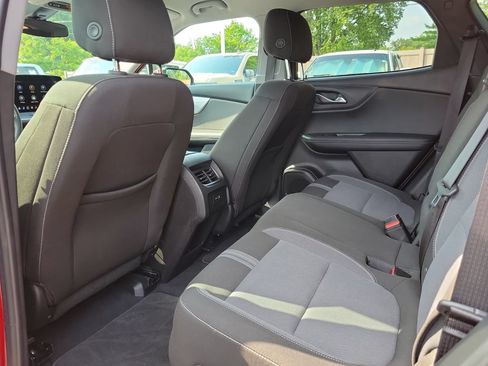 Used 2025 Chevrolet Blazer LT AWD/4WD image 15