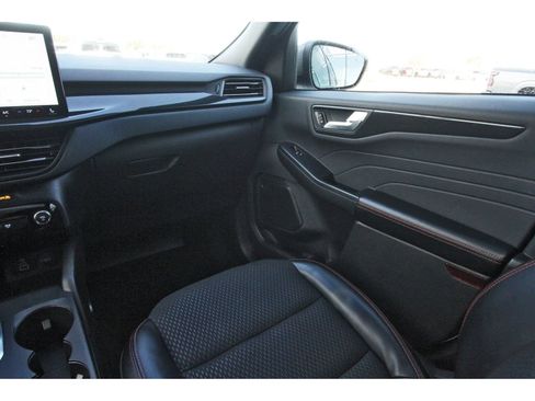 Used 2024 Ford Escape ST-Line w/ Tech Pack #1 FWD image 13