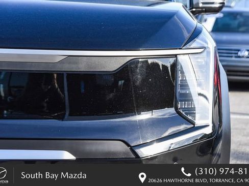 Used 2024 Kia EV9 Light RWD image 4