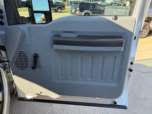 Used 2016 Ford F250 XL w/ XL Value Package image 25