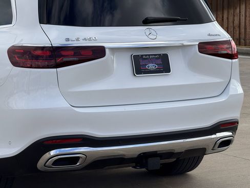 Used 2025 Mercedes-Benz GLS 450 4MATIC image 6