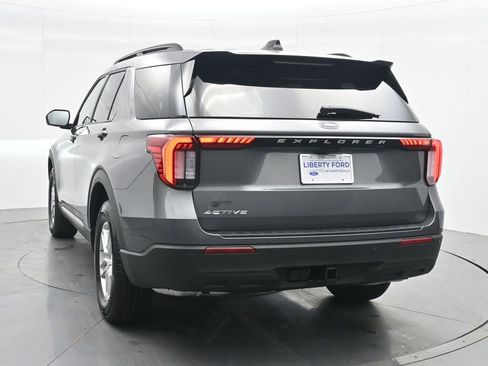 New 2026 Ford Explorer Active RWD image 9