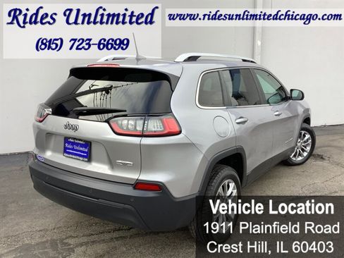 Used 2019 Jeep Cherokee Latitude Plus w/ Comfort/Convenience Group FWD image 6
