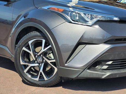 Certified 2019 Toyota C-HR XLE image 4