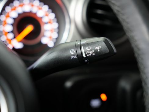 Used 2020 Jeep Wrangler Sport image 15