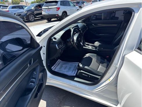 Used 2018 Honda Accord Sport image 10