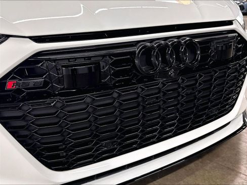 Used 2024 Audi RS 6 performance AWD/4WD image 32