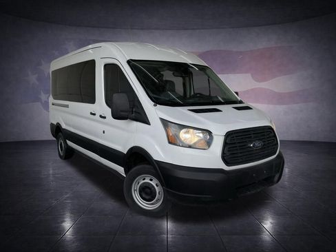 Used 2018 Ford Transit 350 XL image 7