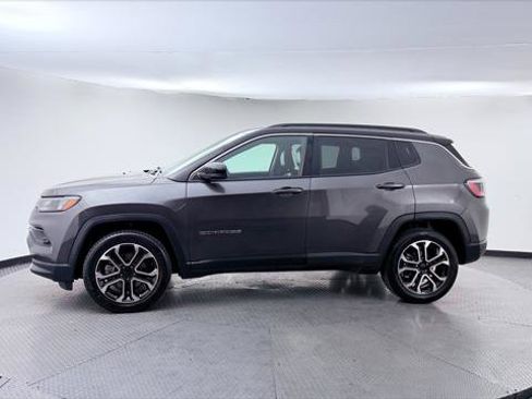 Used 2023 Jeep Compass Limited AWD/4WD image 3